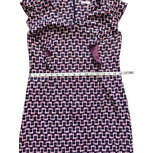 Tyler Böe Pink & Navy Geo Print Ruffle Sleeve Sheath Dress – Size M - Picture 7 of 8